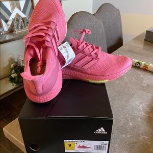 New Adidas Ultraboost 21 women’s size 9 pink